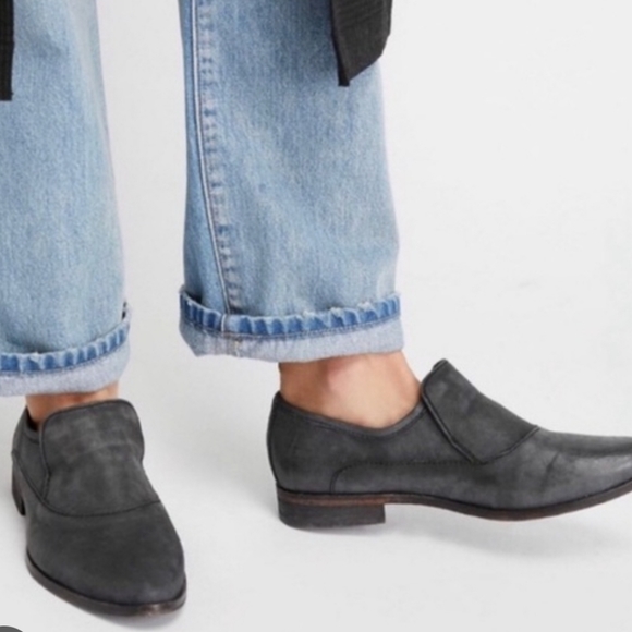 Free People Shoes - Free People Womens Brady Pointed Toe Loafers carbon dark grey sz 6